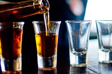 Sept sur dix soutiennent l'interdiction d'alcool à partir de minuit - 23