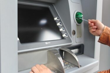 De moins en moins de guichets automatiques - La Norvège aujourd'hui - 16