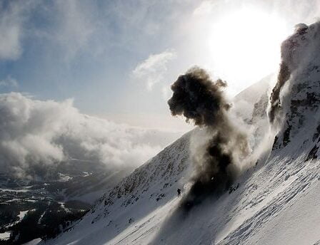 L'armée va déclencher des avalanches - 29
