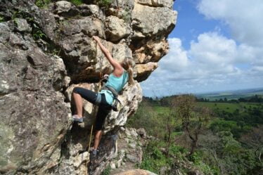 Opérations de sauvetage depuis les corniches des montagnes - 18