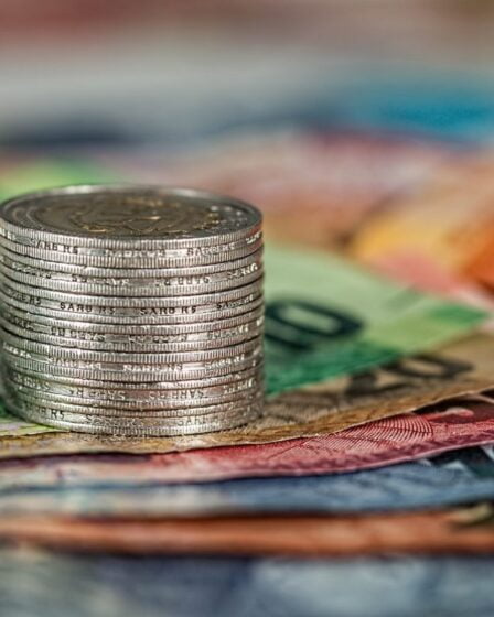Expériences de revenu de base universel à travers le monde 5 Expériences de revenu de base universel à travers le monde - 4