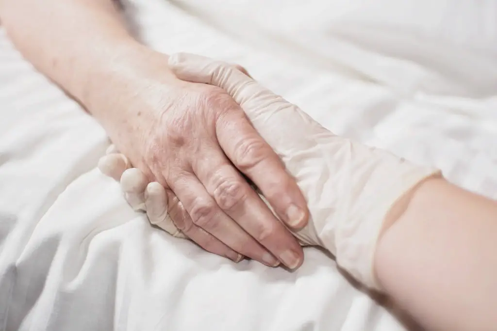 La majorité estime que la Norvège devrait être ouverte à l'euthanasie active 6 La majorité estime que la Norvège devrait être ouverte à l'euthanasie active - 5