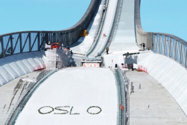 Construction d'un inrun cher à Holmenkollen - 18