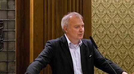 Les réfugiés reçoivent une pension égale à 40 ans 5 Les réfugiés reçoivent une pension égale à 40 ans - 4