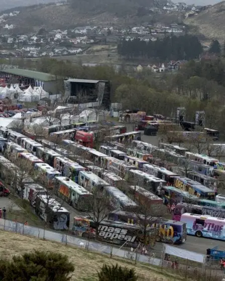 Un utilisateur de fauteuil roulant déçu par l'événement Russ 26 Un utilisateur de fauteuil roulant déçu par l'événement Russ - 25