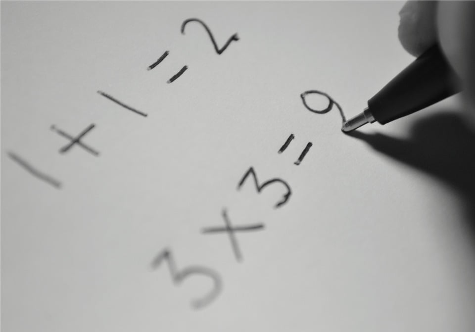 Quatre élèves-enseignants sur dix ont échoué à leurs examens de mathématiques 4 Quatre élèves-enseignants sur dix ont échoué à leurs examens de mathématiques - 3
