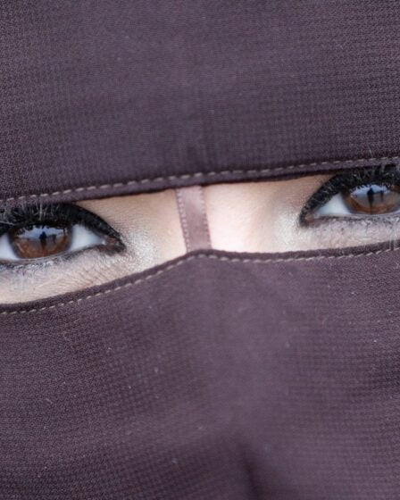 Le gouvernement interdira les vêtements couvrant le visage à l'école 11 Le gouvernement interdira les vêtements couvrant le visage à l'école - 10