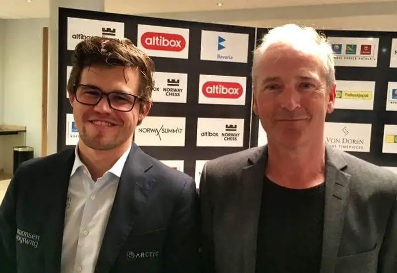 Magnus Carlsen: - J'ai joué désespérément 4 Magnus Carlsen: - J'ai joué désespérément - 3