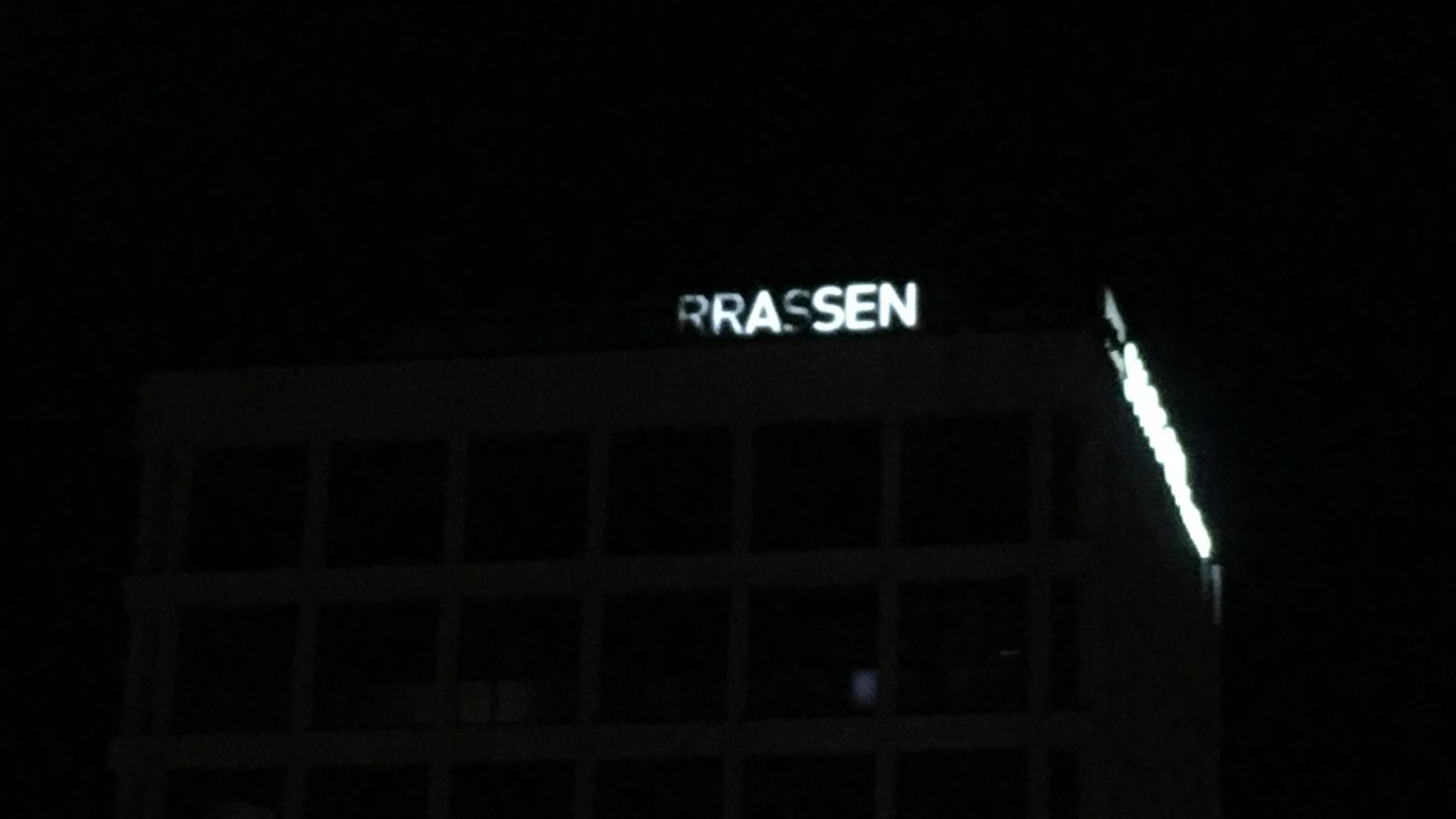 Une enseigne à Stavanger fait rire les gens 4 Une enseigne à Stavanger fait rire les gens - 3