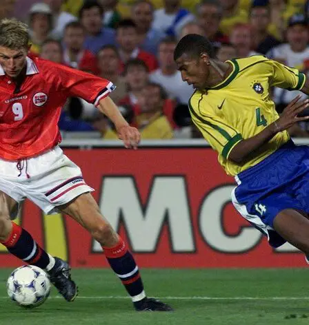 Ronaldo à Ullevaal dans un match de vengeance de football fantastique contre l'enfer 5 Ronaldo à Ullevaal dans un match de vengeance de football fantastique contre l'enfer - 4