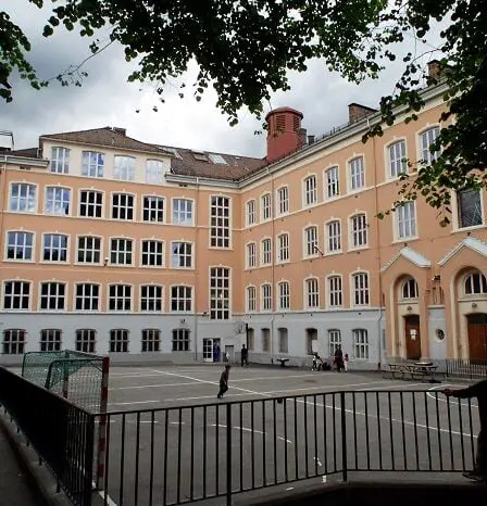 Le recteur de l'école d'Oslo pense que le marché du logement empêche l'intégration 2 Le recteur de l'école d'Oslo pense que le marché du logement empêche l'intégration - 1