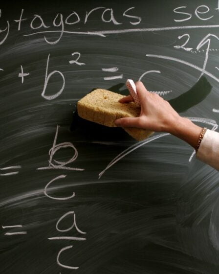 10 millions pour les cours de mathématiques 2 10 millions pour les cours de mathématiques - 1