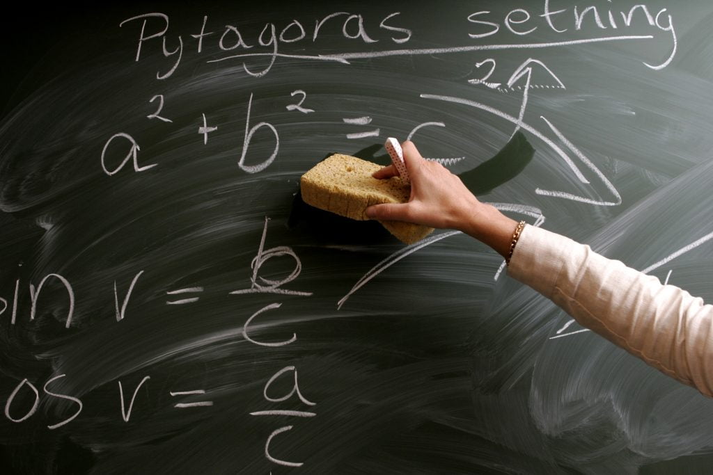 10 millions pour les cours de mathématiques 4 10 millions pour les cours de mathématiques - 3