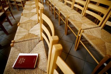 Plus de 12 000 personnes ont quitté l'Église l'année dernière - 18