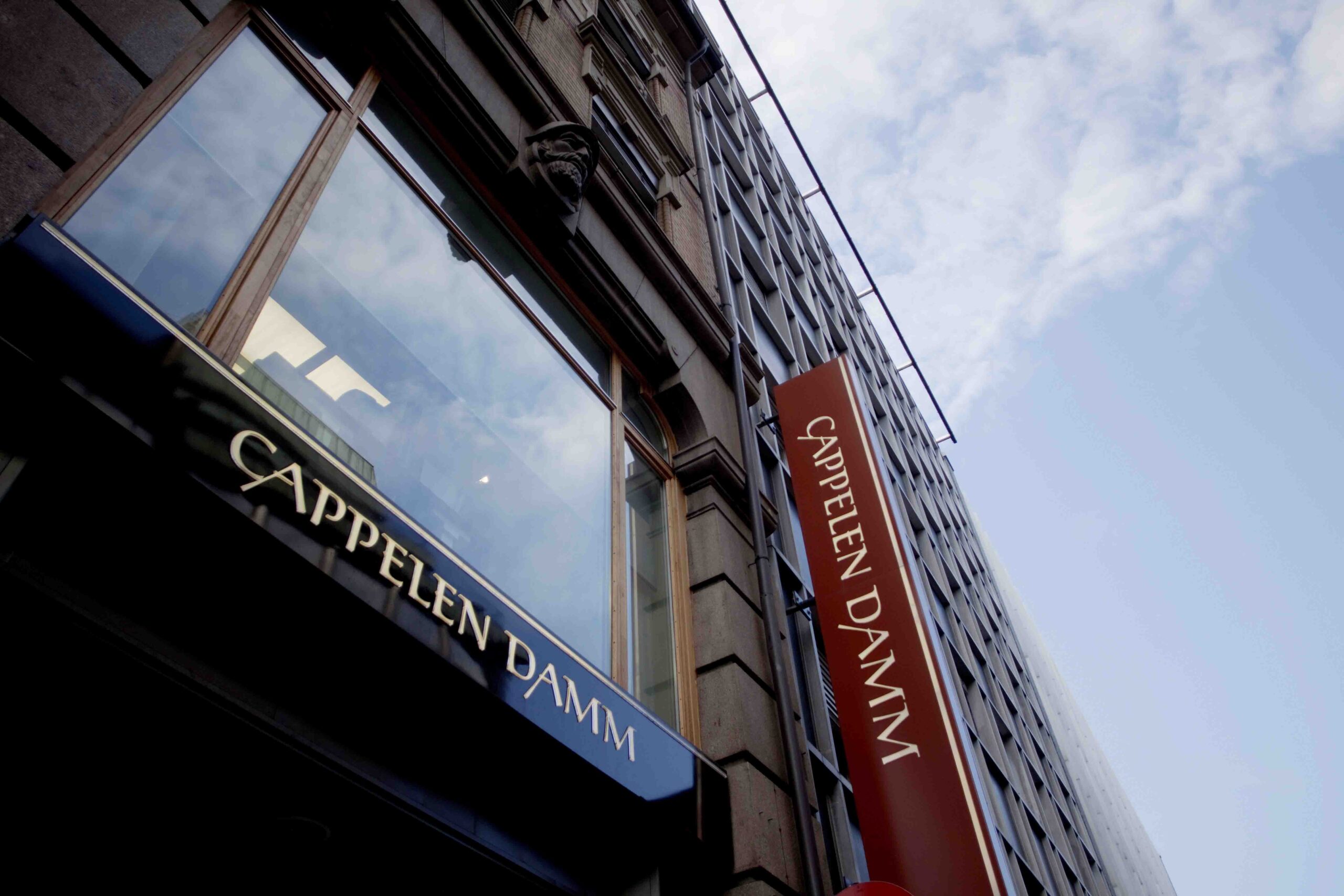 Quatre éditeurs de livres reçoivent des amendes de plusieurs millions pour des actes de collusion 4 Quatre éditeurs de livres reçoivent des amendes de plusieurs millions pour des actes de collusion - 3