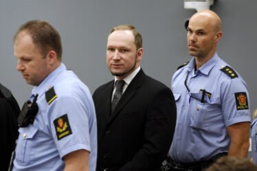 Le juge empêchera Anders Behring Breivik de faire de la propagande politique - 18
