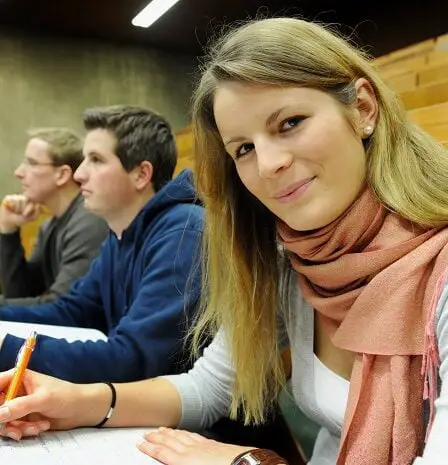 Trois étudiants sur dix sont souvent seuls 20 Trois étudiants sur dix sont souvent seuls - 19