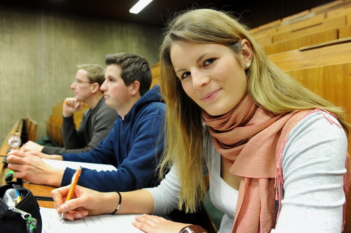 Trois étudiants sur dix sont souvent seuls 4 Trois étudiants sur dix sont souvent seuls - 3
