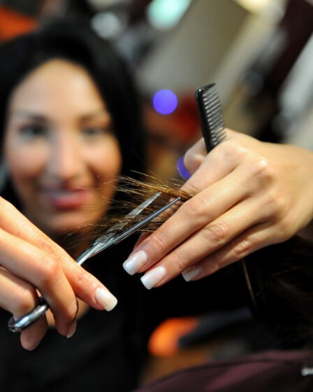 Un homme s'est vu refuser l'accès au salon de coiffure de Baerum 26 Un homme s'est vu refuser l'accès au salon de coiffure de Baerum - 25