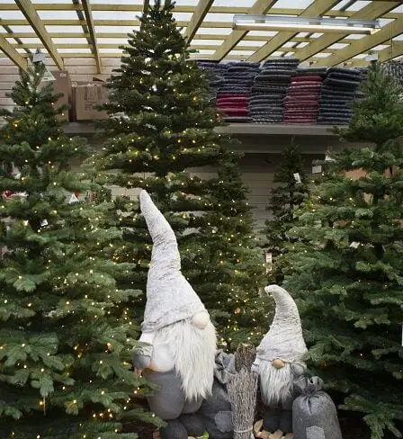 Les ventes d'arbres de Noël en plastique augmentent 5 Les ventes d'arbres de Noël en plastique augmentent - 4