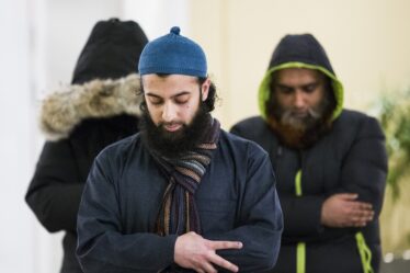 Arfan Bhatti est détenu, fait appel sur place - 16