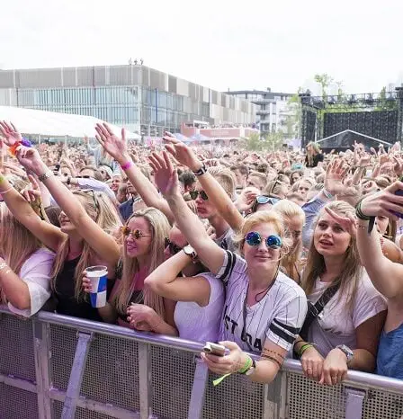 Un homme déjà accusé de fraude soupçonné d'une nouvelle escroquerie de pass festival 5 Un homme déjà accusé de fraude soupçonné d'une nouvelle escroquerie de pass festival - 4