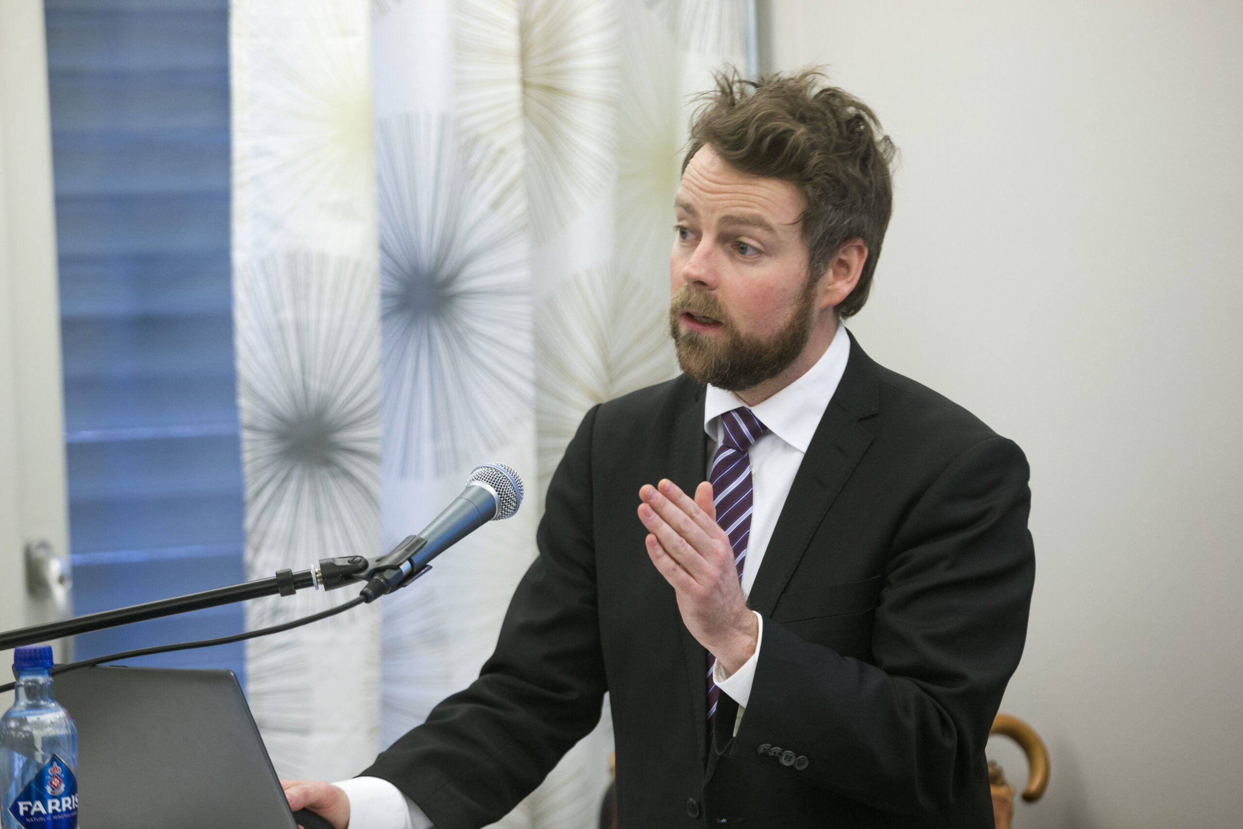 Le ministre de l'Éducation veut plus d'exercices d'urgence dans les écoles 4 Le ministre de l'Éducation veut plus d'exercices d'urgence dans les écoles - 3