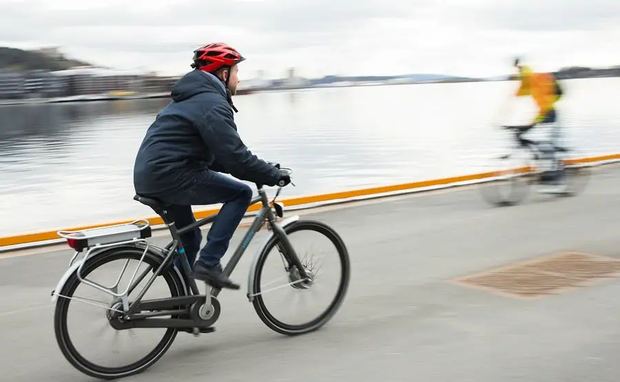 Le gouvernement coupe les subventions pour les pistes cyclables 4 Le gouvernement coupe les subventions pour les pistes cyclables - 3