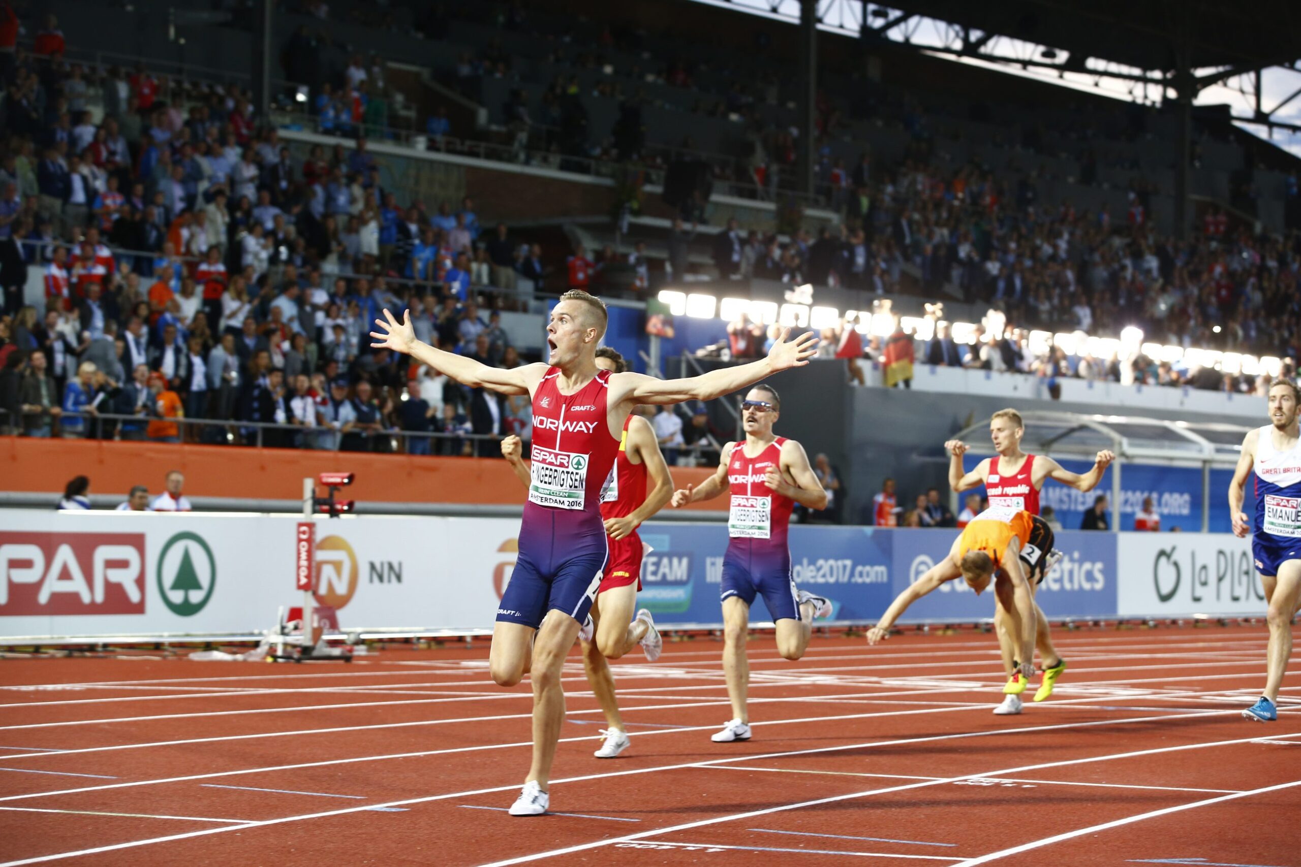 Filip Ingebrigtsen a remporté la médaille d'or au 1500 m au Championnat d'Europe 4 Filip Ingebrigtsen a remporté la médaille d'or au 1500 m au Championnat d'Europe - 3