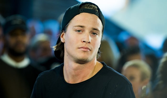 Kygo dit qu'il «ne peut pas croire» que la mort d'Avicii est vraie 8 Kygo dit qu'il «ne peut pas croire» que la mort d'Avicii est vraie - 7