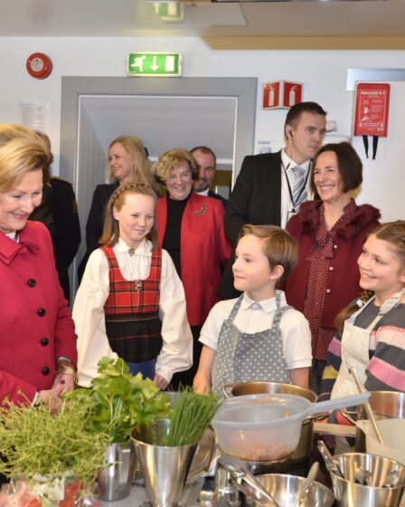 Reine avec prix à l'école à Trondheim 20 Reine avec prix à l'école à Trondheim - 19