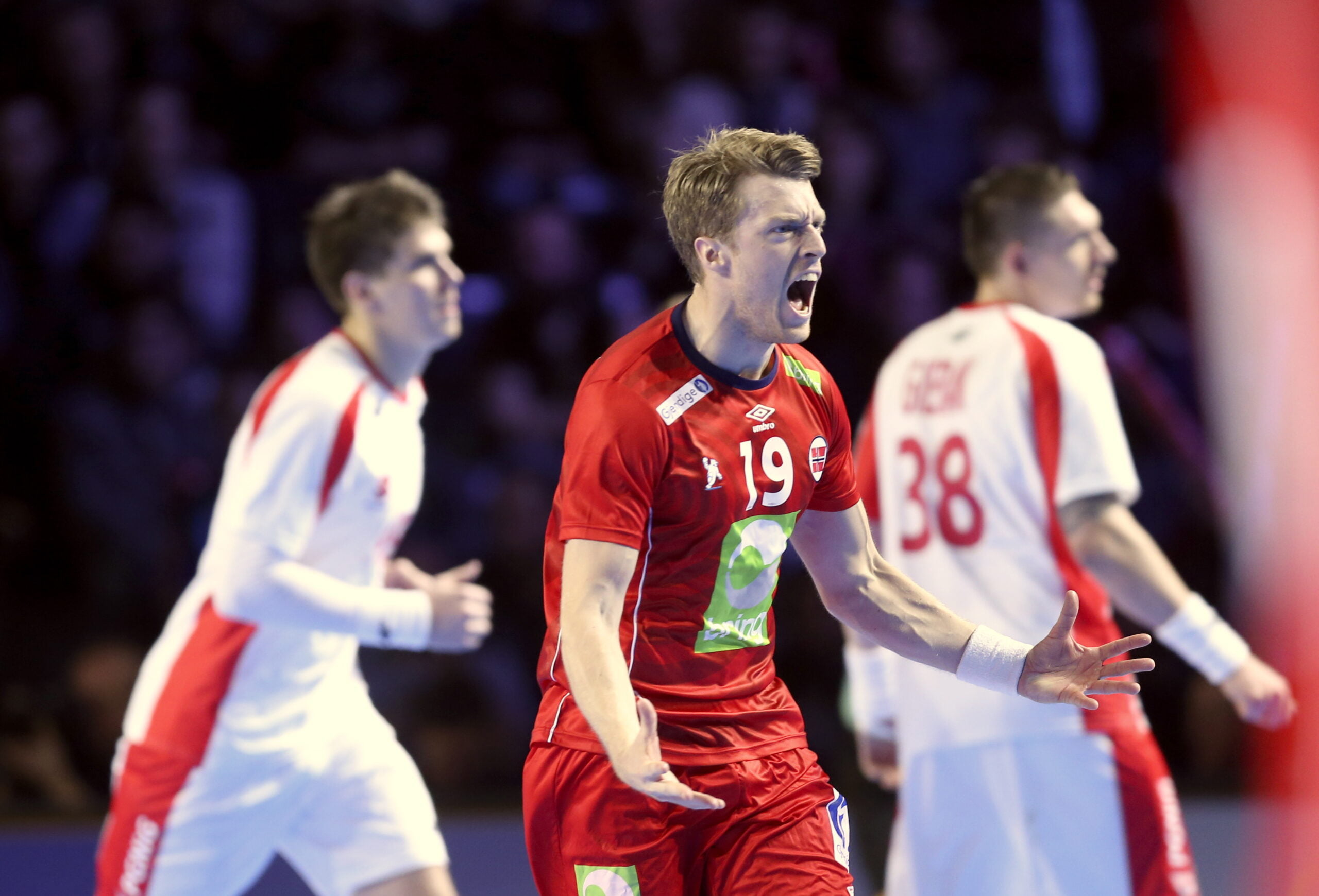 Un demi-million a suivi nos gars de handball 4 Un demi-million a suivi nos gars de handball - 3