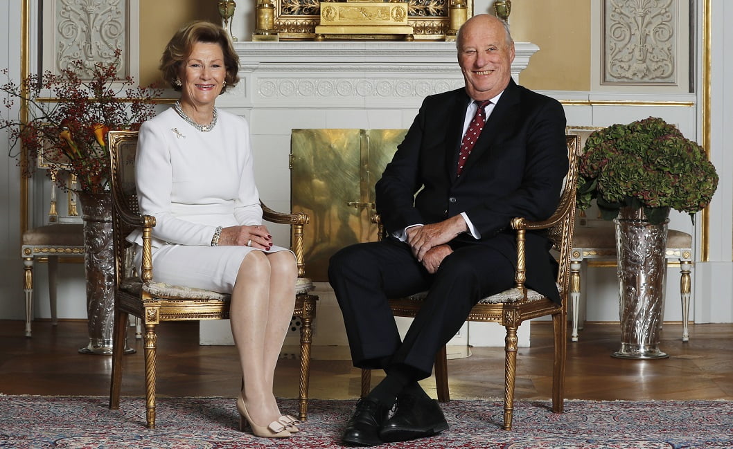 Un couple royal reçoit le 80e anniversaire d'un siècle 4 Un couple royal reçoit le 80e anniversaire d'un siècle - 3