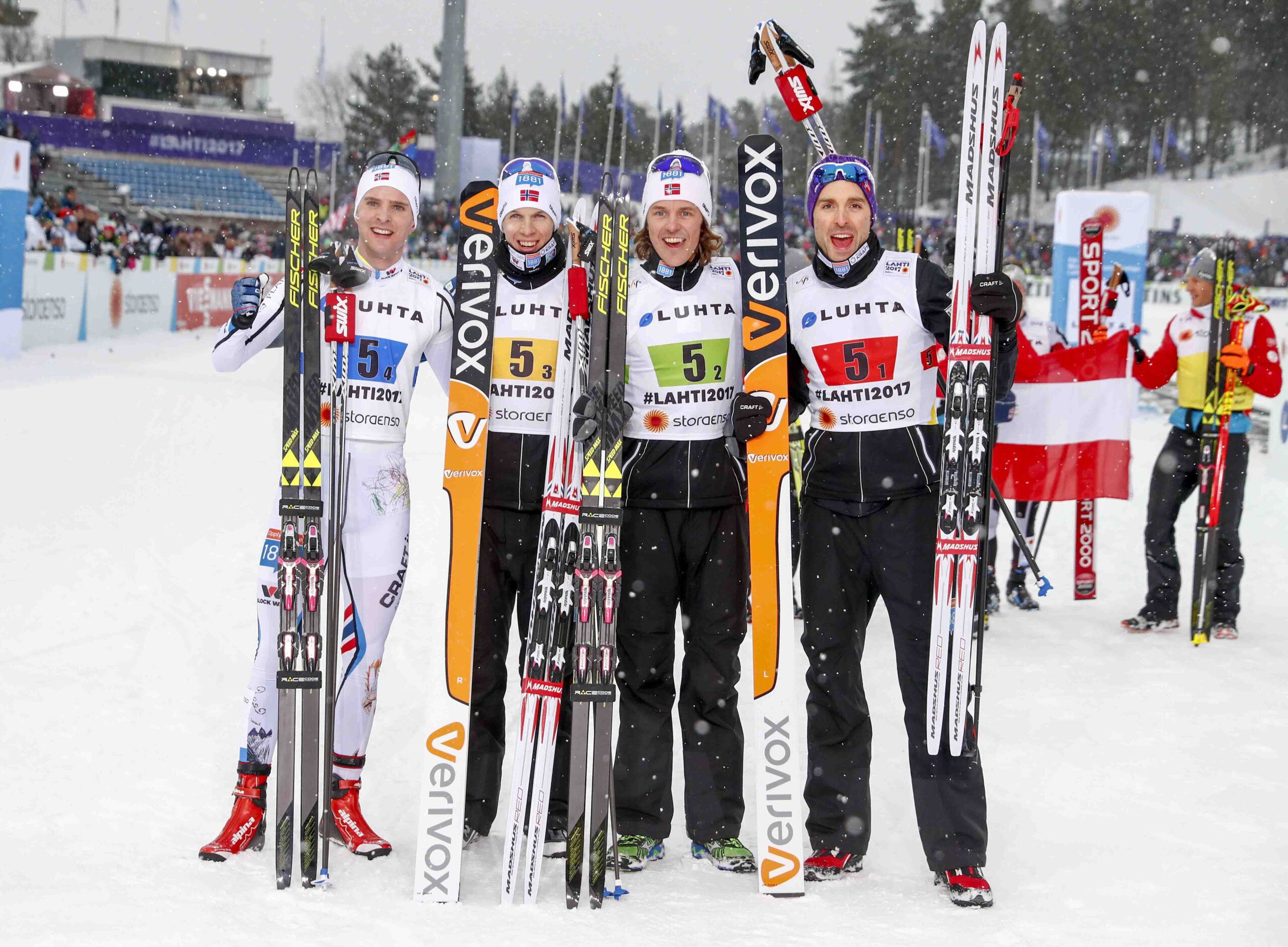 Magnus Moan historique après la médaille d'argent au relais 4 Magnus Moan historique après la médaille d'argent au relais - 3