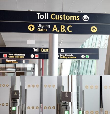 Couteaux illégaux confisqués à l'aéroport d'Oslo Gardermoen - 25