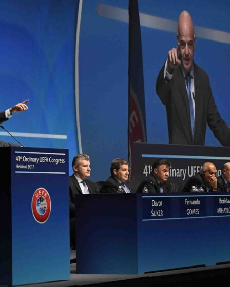 FIFA avec un déficit de 3690000 $ 14 FIFA avec un déficit de 3690000 $ - 13