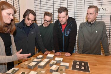 Spearhead a montré la voie à une découverte sensationnelle de l'âge du bronze - 24