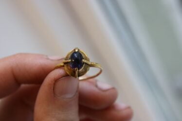Découverte `` spectaculaire '' de la bague en or à Bergen - 16
