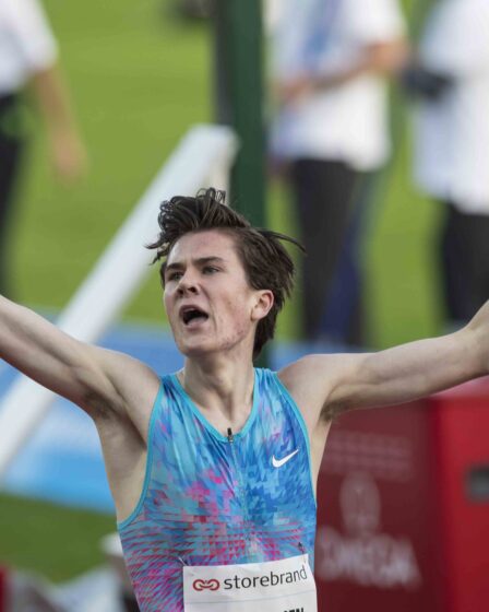 Agé de 16 ans, Jakob Ingebrigtsen est prêt pour le championnat du monde senior d'athlétisme à Londres 5 Agé de 16 ans, Jakob Ingebrigtsen est prêt pour le championnat du monde senior d'athlétisme à Londres - 4
