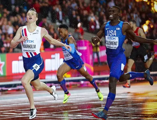 Warholm passe du 100e au 1er en un an (et une courte minute) 4 Warholm passe du 100e au 1er en un an (et une courte minute) - 3