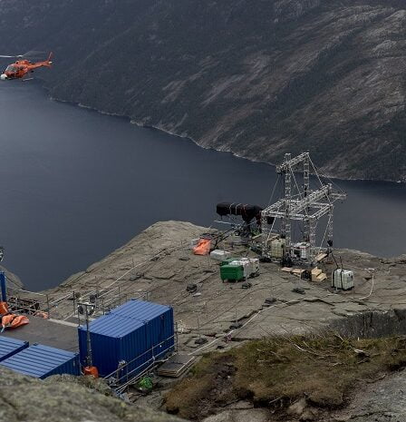 Preikestolen rock situé en Inde dans le nouveau film "Mission: Impossible" 29 Preikestolen rock situé en Inde dans le nouveau film "Mission: Impossible" - 28