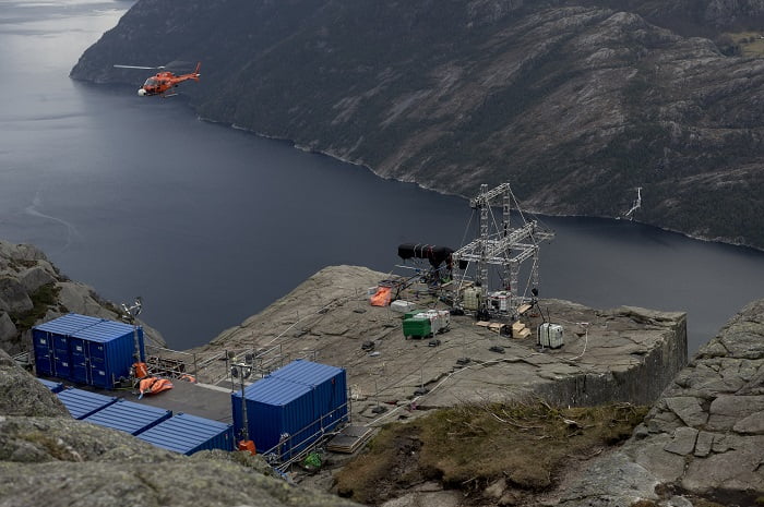 Preikestolen rock situé en Inde dans le nouveau film "Mission: Impossible" 4 Preikestolen rock situé en Inde dans le nouveau film "Mission: Impossible" - 3