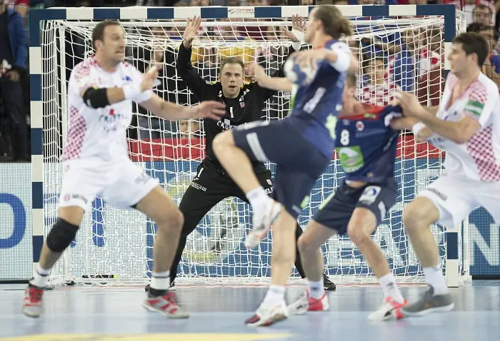 L'amélioration du gardien aide la Croatie à dépasser la Norvège 4 L'amélioration du gardien aide la Croatie à dépasser la Norvège - 3