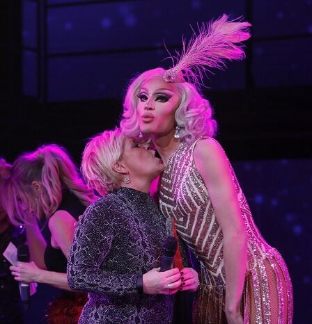 Nombre record de célébrités au gala gay de cette année 5 Nombre record de célébrités au gala gay de cette année - 4