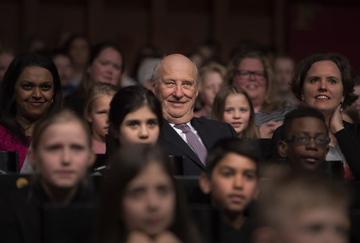 Le roi Harald a marqué la journée nationale de la chanson dans les écoles 4 Le roi Harald a marqué la journée nationale de la chanson dans les écoles - 3