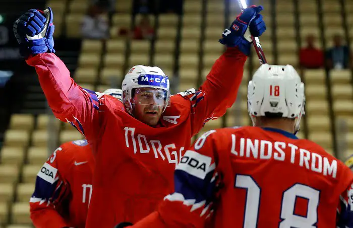 Hockey sur glace: la Norvège a sauvé la place de la Coupe du monde 4 Hockey sur glace: la Norvège a sauvé la place de la Coupe du monde - 3