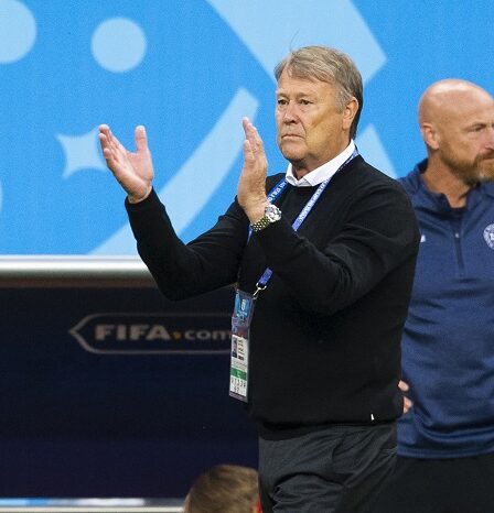 Hareide a remercié Schmeichel pour sa victoire 5 Hareide a remercié Schmeichel pour sa victoire - 4