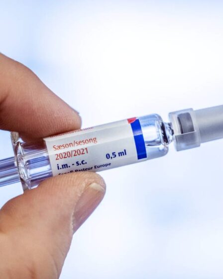 La Norvège lance l'envoi de seringues et d'autres équipements de vaccination aux municipalités 2 La Norvège lance l'envoi de seringues et d'autres équipements de vaccination aux municipalités - 1