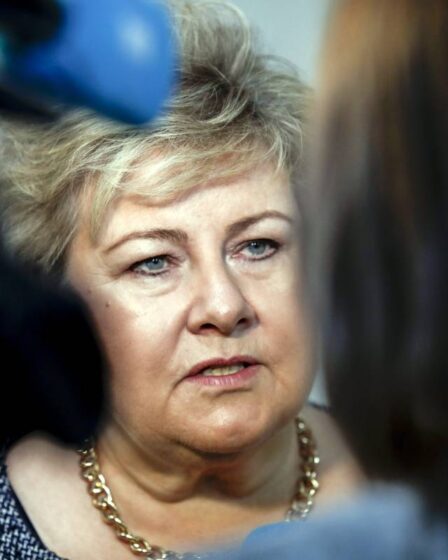 Solberg commente la vaccination prioritaire des parlementaires: "Exigeant avec une telle attention médiatique" 8 Solberg commente la vaccination prioritaire des parlementaires: "Exigeant avec une telle attention médiatique" - 7