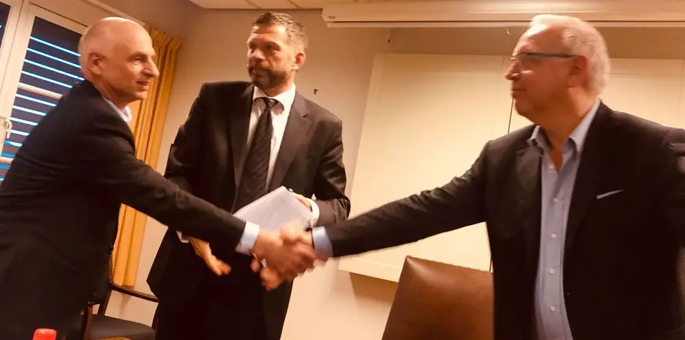 Grève évitée: accord pour le secteur pétrolier en temps d'arrêt 4 Grève évitée: accord pour le secteur pétrolier en temps d'arrêt - 3